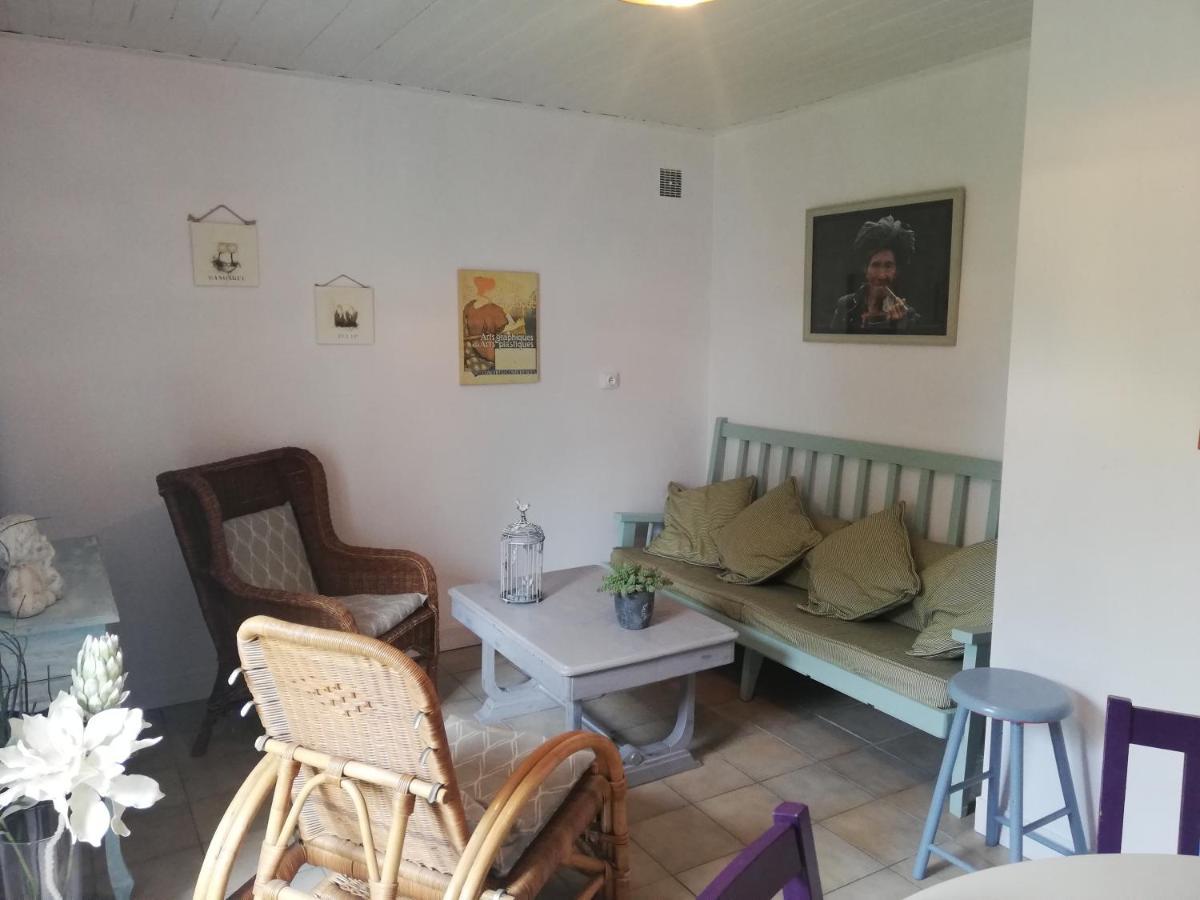 Le gîte des Mégalithes Le Bernard Esterno foto